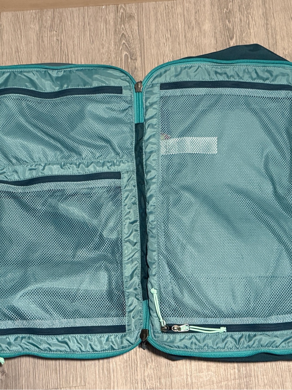 Cotopaxi Allpa 35L Travel Pack in Blue Spruce/Abyss - Picture 13 of 16